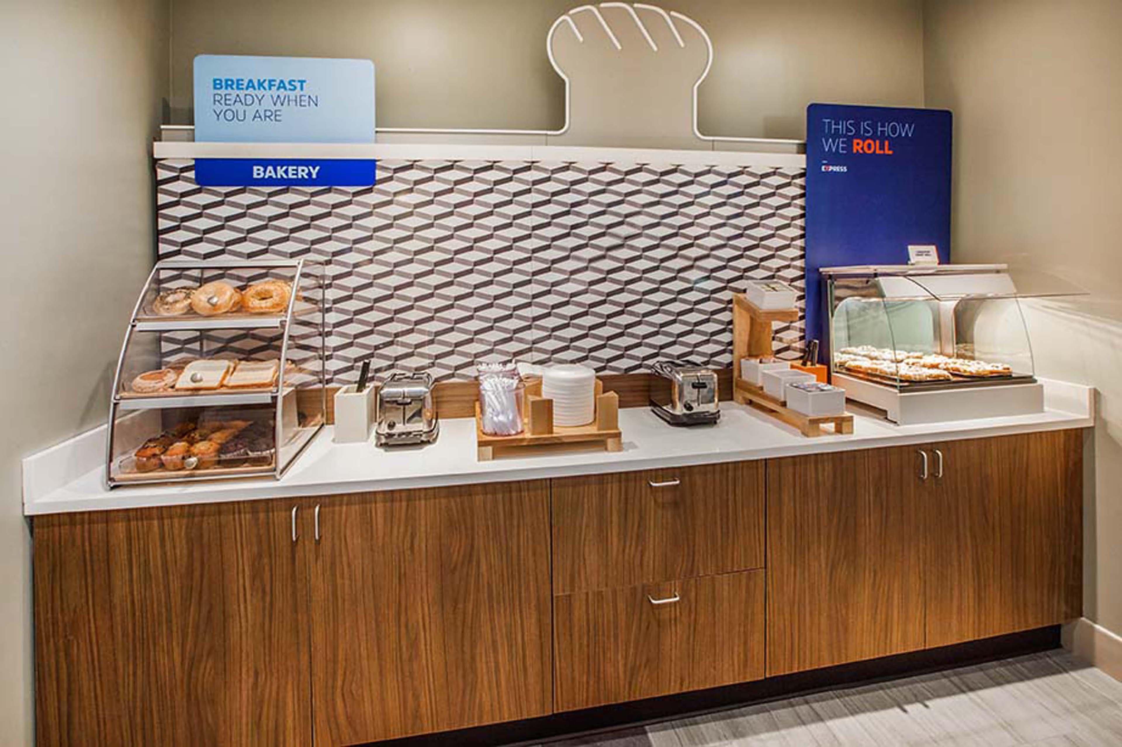 Holiday Inn Express Hotel & Suites Jacksonville Airport By Ihg Εξωτερικό φωτογραφία