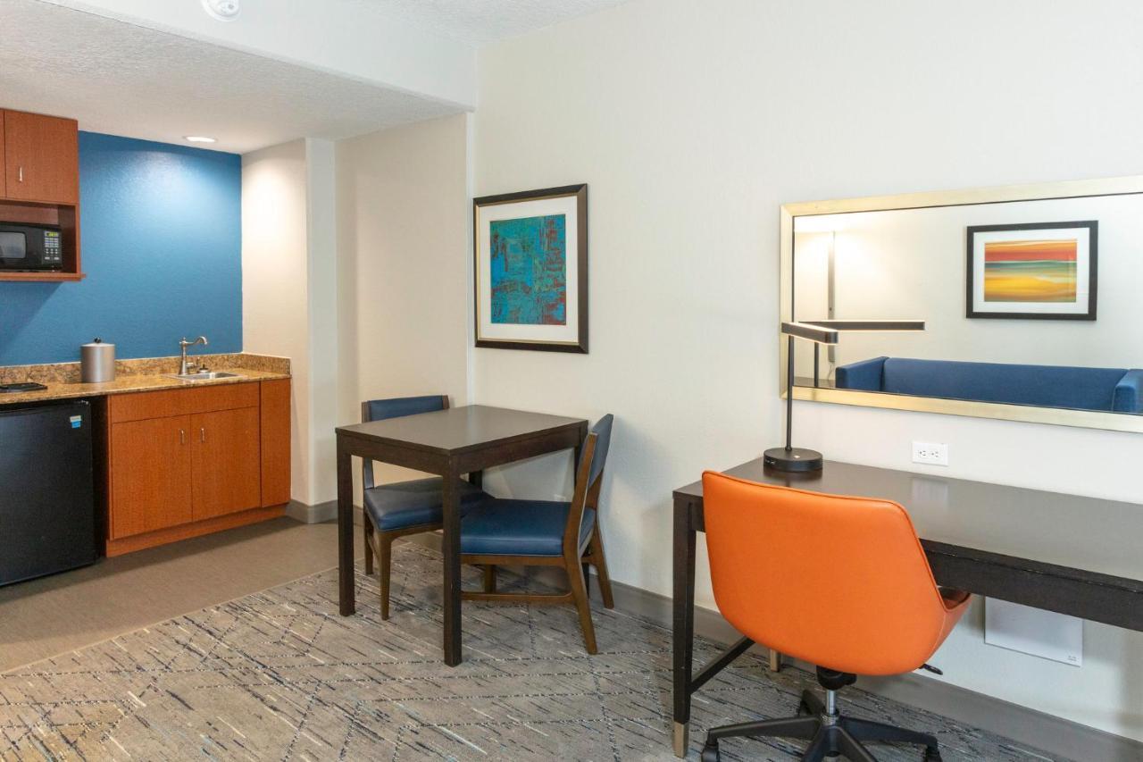 Holiday Inn Express Hotel & Suites Jacksonville Airport By Ihg Εξωτερικό φωτογραφία